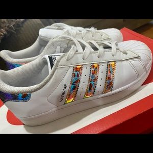 Adidas shell toe holographic superstar (unisex)